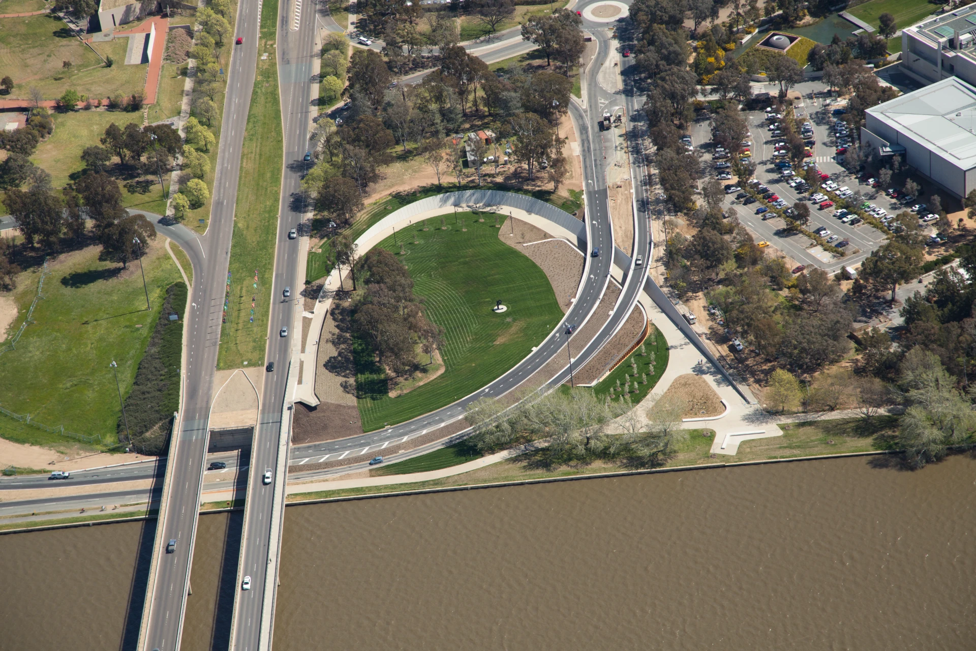Bowen Place Crossing, engineering project by TTW